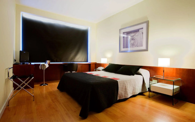 Santa Beatriz De Silva