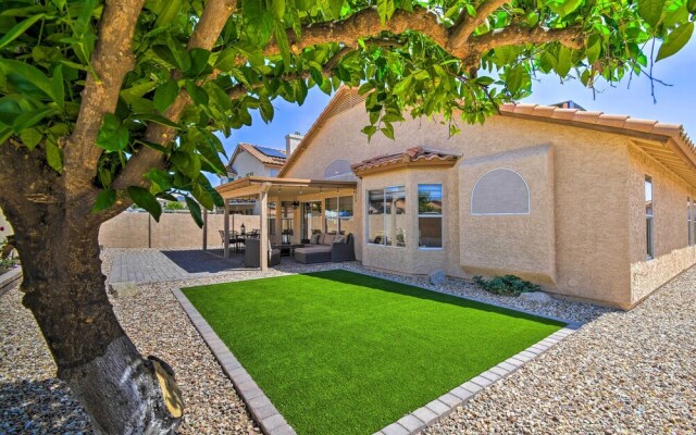 Private Patio, Gas Grill: Stylish Phoenix Home!