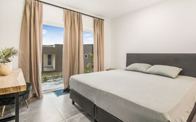 Modern 3-bed Apartment in Papaya Resort Curacao