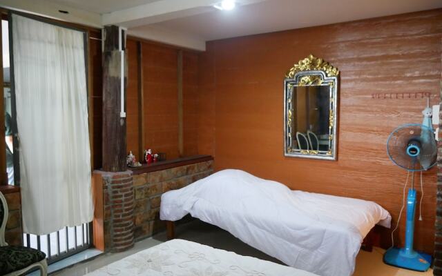 Chalong Homestay