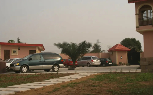 Esado Suites and Conference Alagbado