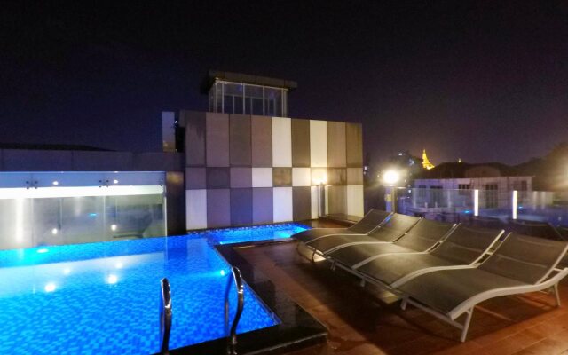 Clover Suites Royal Lake Yangon