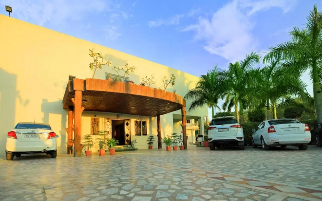Hotel Chandrawati Palace
