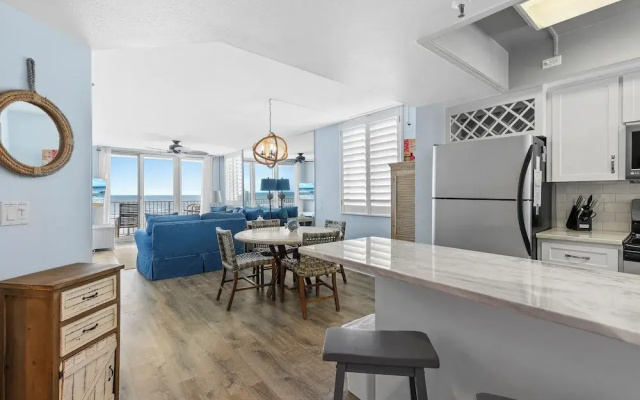 Oceania Beach Club 301
