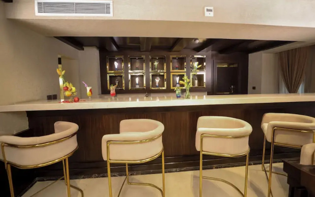 Cairo Taj Mohandessn Hotels & Suites