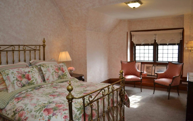 The Grand Anne Bed & Breakfast