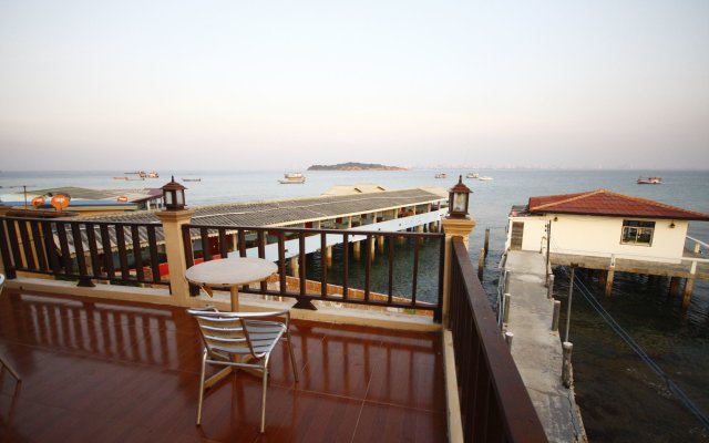 Koh Larn Sea Side Resort