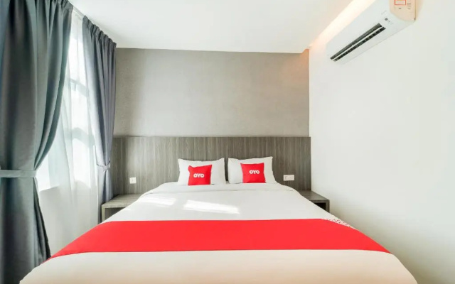 OYO 89386 Stay 365 Hotel
