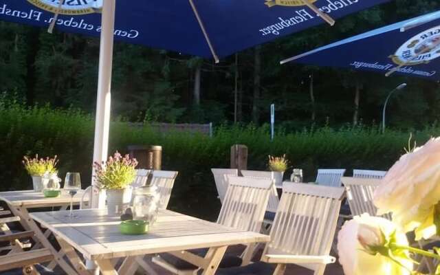 Basalt Hotel Restaurant Lounge