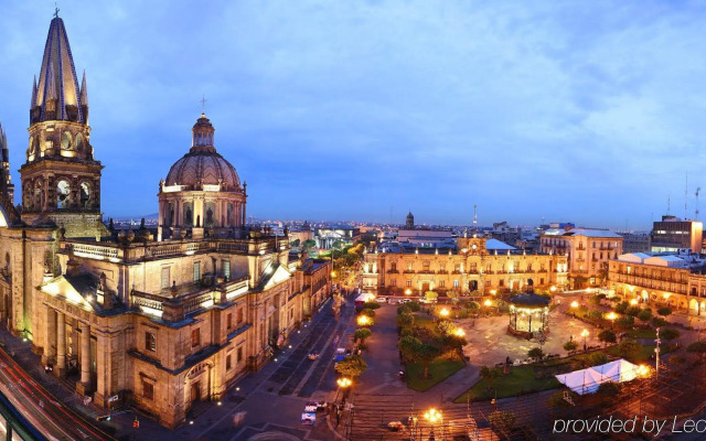 One Guadalajara Centro Histórico