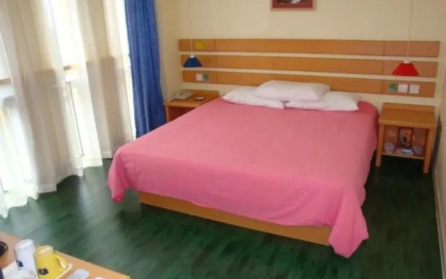 Home Inn Xiamen Railway Station Hubin East Road