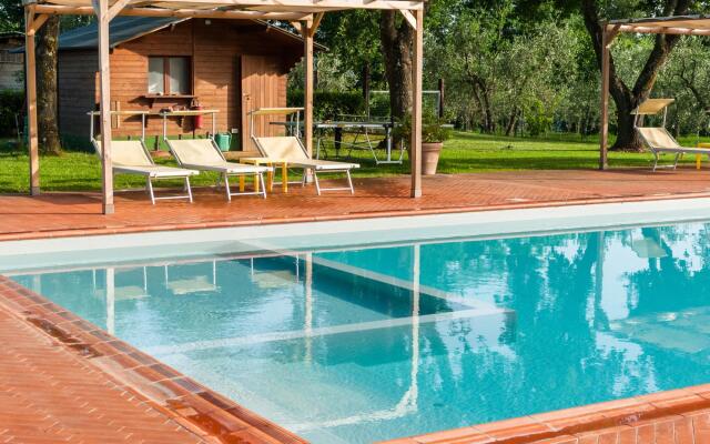 Welcoming Mansion with Swimming Pool inTuscany