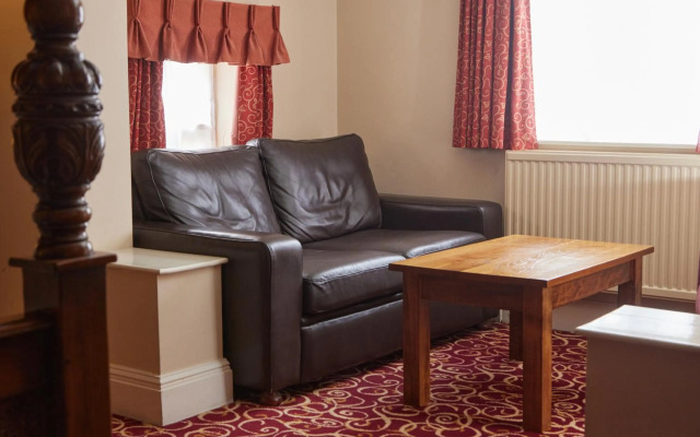 The Fieldhead Hotel by Greene King Inns
