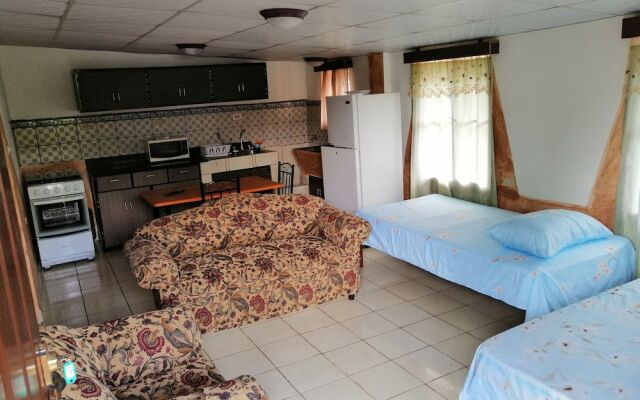 Mirla Cecilia Inn