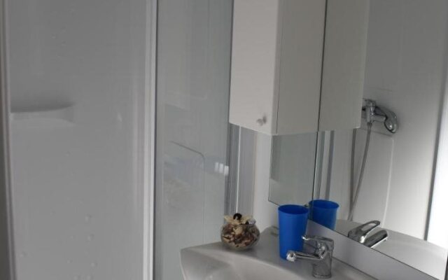 Mobile Homes - Port 9 Camping