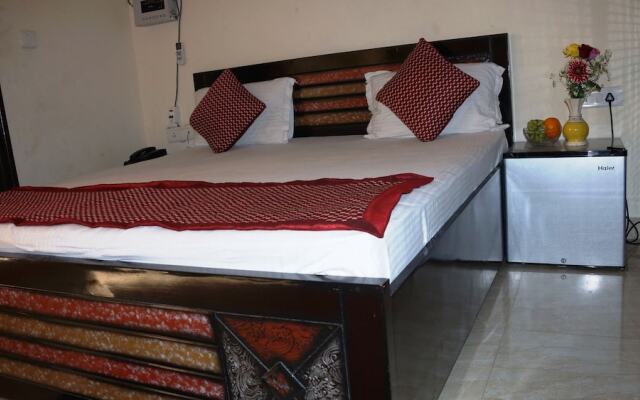 Maxfort Budget Hotel Dwarka