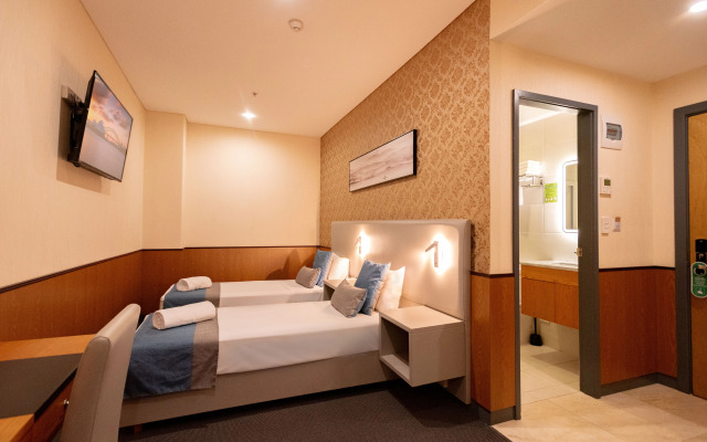 YEHS Hotel Sydney QVB