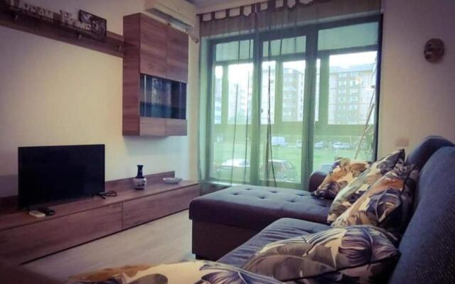 Green Leaf Home