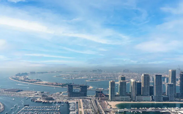 Lux BnB Princess Tower I  Palm & Ocean Views