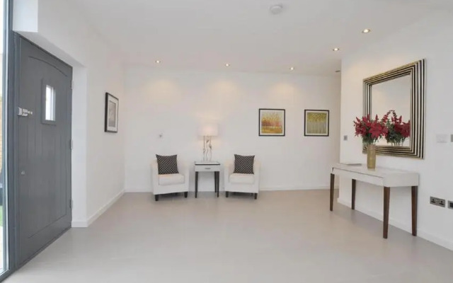 Luxury 4 bed home in Islington