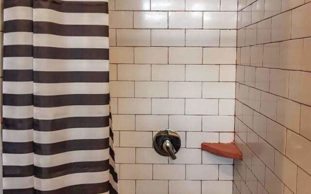 Clandestino - Hostel