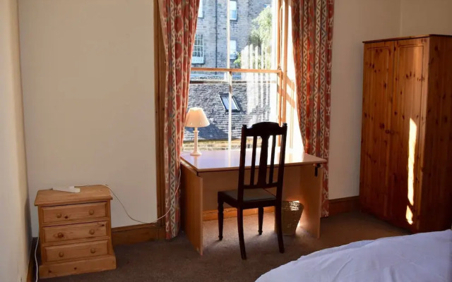 4 Bedroom Georgian Flat in New Town