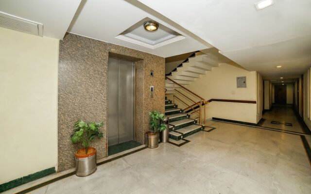 OYO 22953 Hotel Shelter