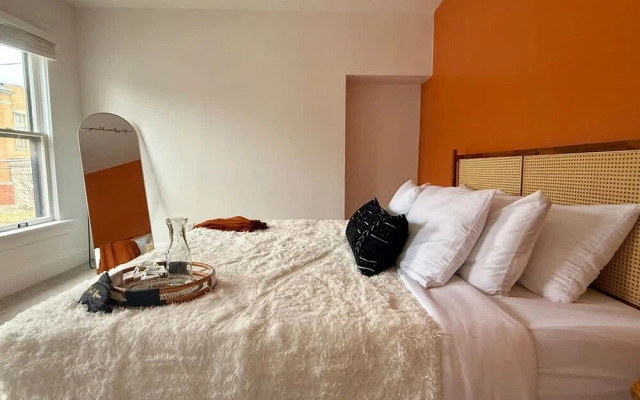 Prime Location Top Rated Free Parking