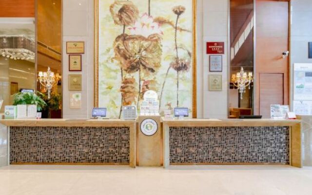 Xinjin Celebrity City Hotel