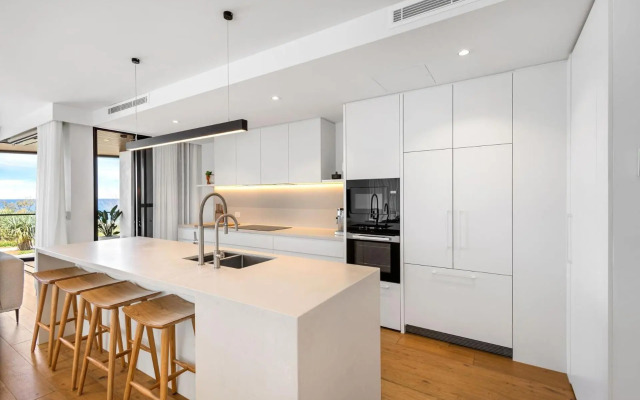 Coolum First Bay 121