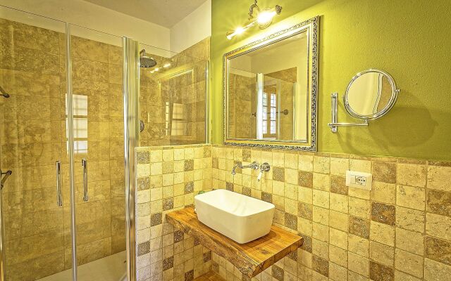 Villa Amadeo by PosarelliVillas