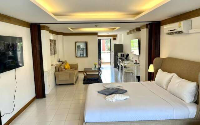 Patong Beach Gardens - Pool, Fast Wifi, Smart TVs