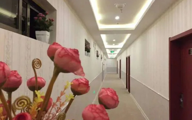 Yu County Yue Yue Business Hotel