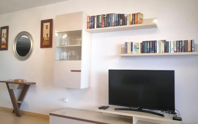 Extended Frontline Ground Floor Apartment