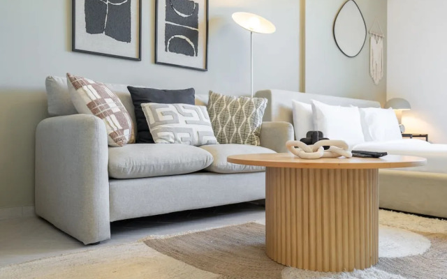 Peaceful Studio - Perfect for Relaxation in JVC