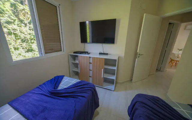 Apto Completo com Wi-fi Ar-cond a 200m da Praia