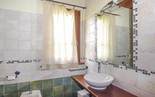 Nice Home in Badia Tedalda AR With 10 Bedrooms, Wifi and Outdoor Swimming Pool