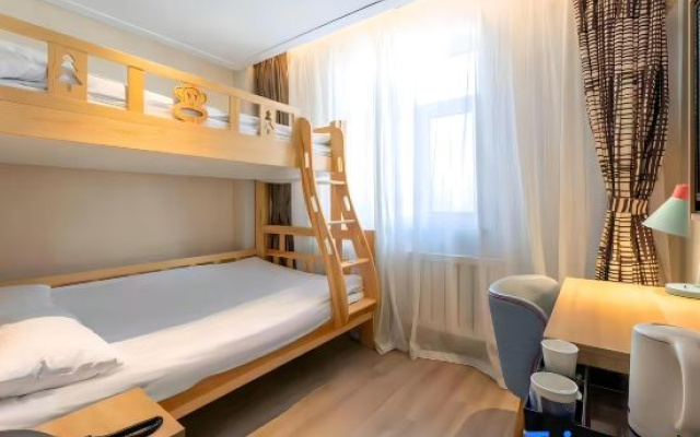 Homeinn Hotel (Qiqihar Wanda Plaza Jiefangmen)
