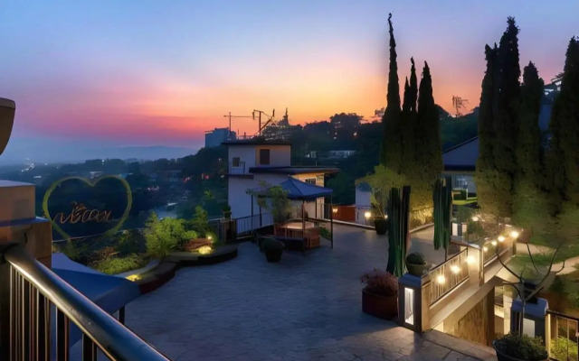 The Valley Resort Hotel