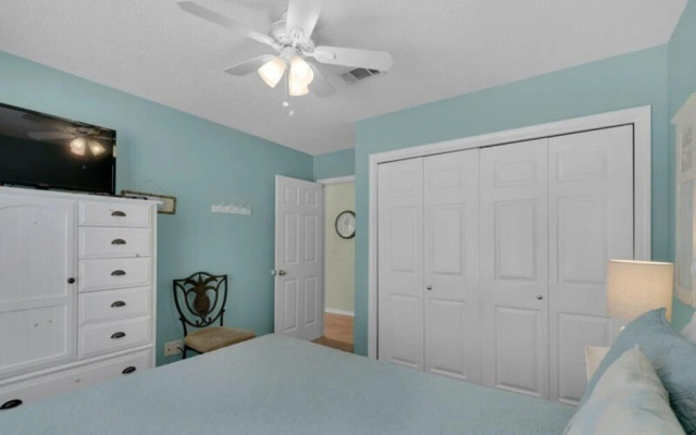 Pineapple Cabana by Bliss Beach Rentals