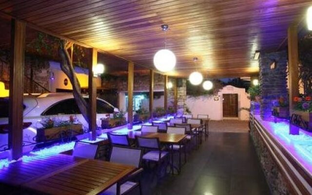 Albatros Otel
