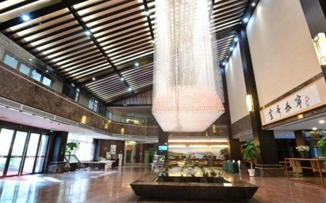 Minjiang Hotel