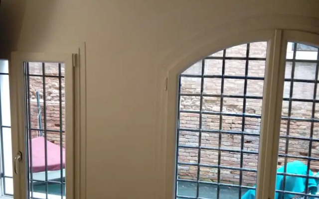 San Marco Deluxe Apartment Canal View