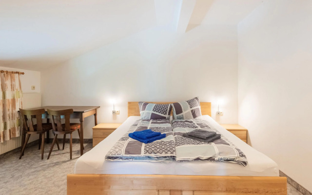 Attractive apartment in Bramberg with garden
