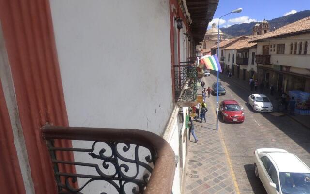The Grasshopper Hostal Plaza de Armas