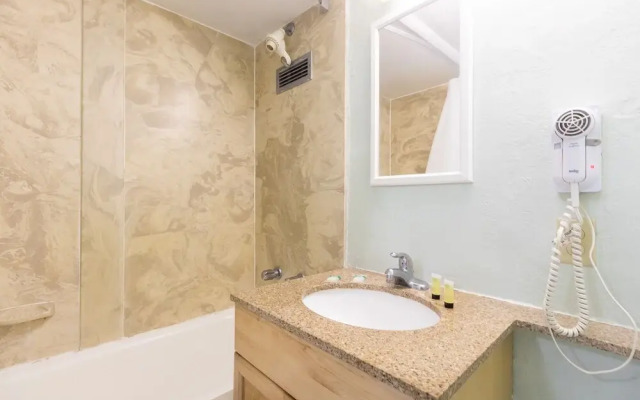 622 Ocean View Hollywood Beach