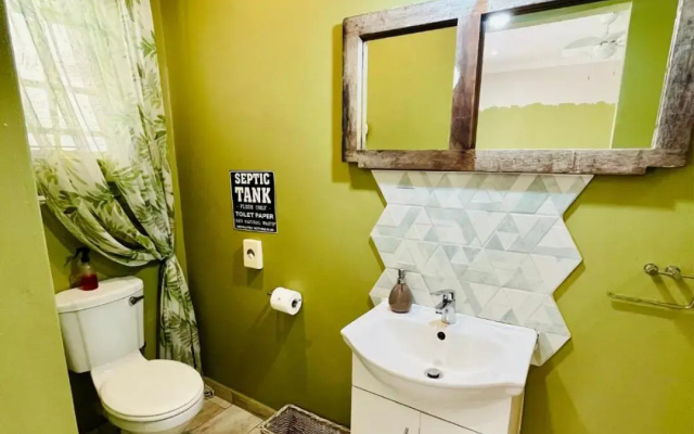 Longtom Farm Guest House