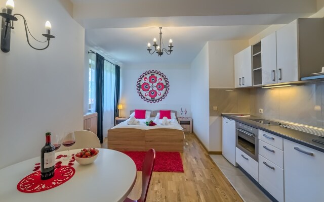 Aparthotel Delta Bialka