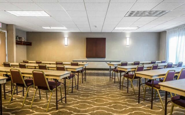 Comfort Inn & Suites