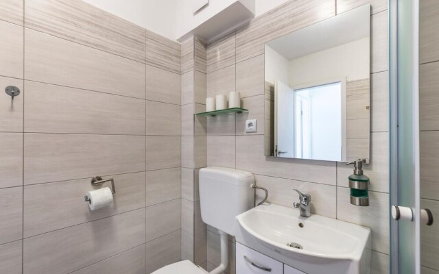 Stunning Home in Cervar Porat With Wifi and 2 Bedrooms